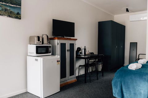 Port Albert Motel - Tourism Gold Coast 3