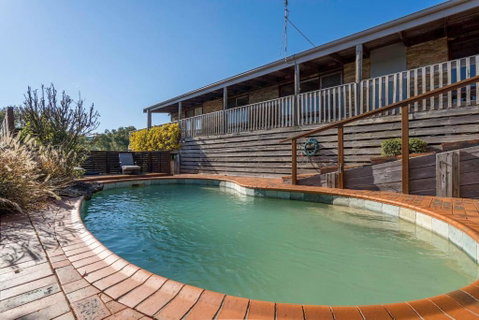 Port Philip Panorama - Bayview Retreat And Pool Bliss - Tourism Gold Coast 2