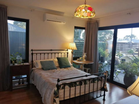 Private & Cosy! Master Bedroom In Perth With Garden View - Tourism Gold Coast 0
