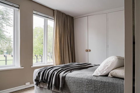 Prestigious In Prahran By Ready Set Stay - Tourism Gold Coast 3