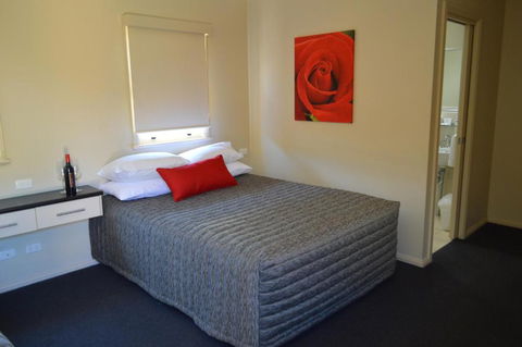 Prince Of Wales Hotel Gulgong - Tourism Gold Coast 3