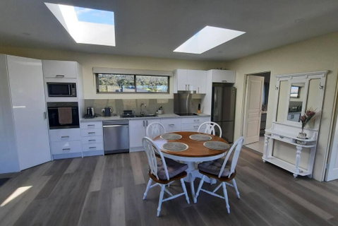 Private Getaway Close To Clifton Beach - Tourism Gold Coast 2