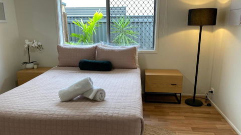 Private Guesthouse - Pet Friendly - Walk To Beach - Tourism Gold Coast 2