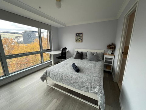 Private Room With Ensuite In The CBD - Tourism Gold Coast 1