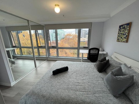 Private Room With Ensuite In The CBD - Tourism Gold Coast 2