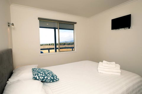 Prom Gate Getaway - Tourism Gold Coast 3