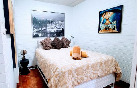 Quaint & Tranquil Subiaco 1 Bedroom Apartment - Tourism Gold Coast 0