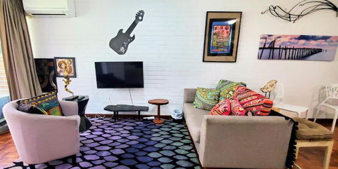Quaint & Tranquil Subiaco 1 Bedroom Apartment - Tourism Gold Coast 3