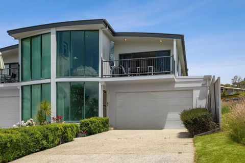 Questa E Bella - Tourism Gold Coast 2