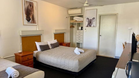 Quirindi Sunflower Motor Inn - Tourism Gold Coast 1