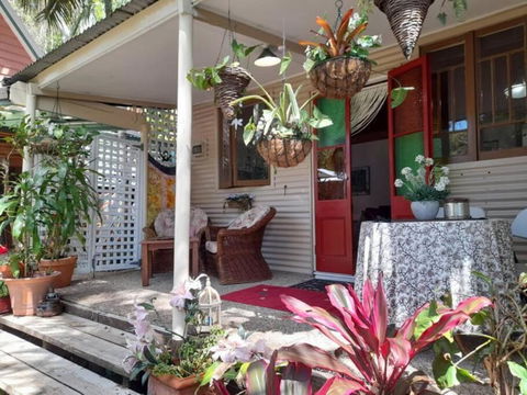 Quirky Cottage In Centre Of Maleny, Walk Everywhere - Tourism Gold Coast 3