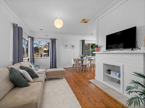 Read Place Retreat - Tourism Gold Coast 1