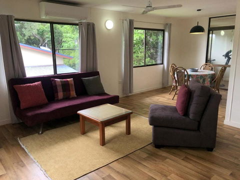 Red Door Cottage - Tourism Gold Coast 2