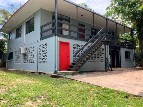 Red Door Cottage - Tourism Gold Coast 1