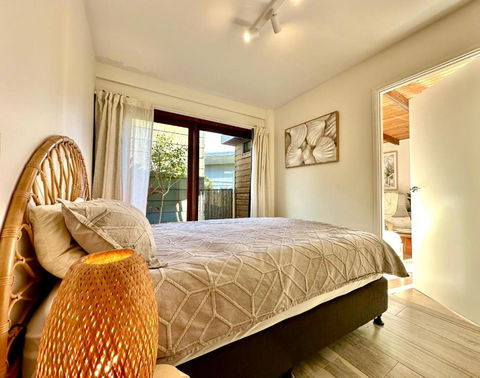 Private Access Retreat 1 Queen Bedroom W Stunning Pool And Ocean Views - Tourism Gold Coast 2