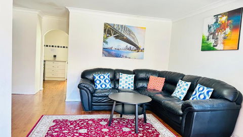 Quiet Family Townhouse In Wollongong CBD - Tourism Gold Coast 0