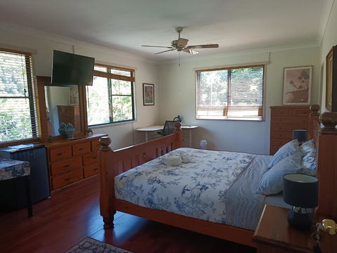 Quand0ng Valley Inn - The Hidden Waterfall Family Retreat - Tourism Gold Coast 0
