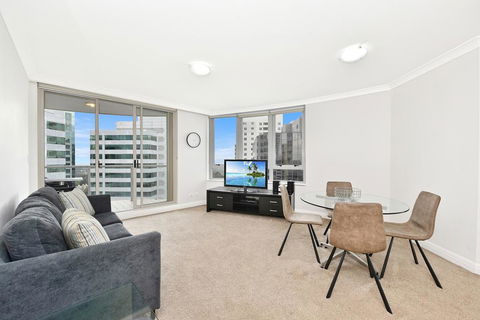 Astra Apartments Chatswood - Brown Street - Tourism Gold Coast 1