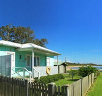Aurora Beachfront Cottage - Tourism Gold Coast