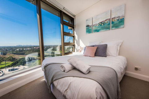 Australia Tower - Olympic Park Green - Tourism Gold Coast 1