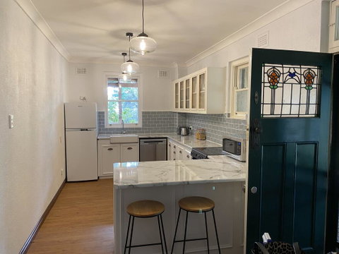 Avoca House - Circa 1900 Gorgeous Federation Home - Tourism Gold Coast 2