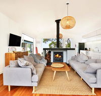 Ayana Beach House - Pet Friendly - Opposite Beach - Tourism Gold Coast