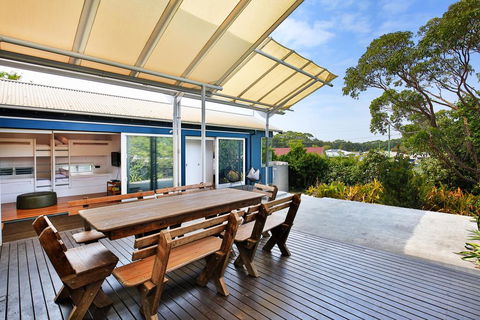 Ayana Beach House - Pet Friendly - Opposite Beach - Tourism Gold Coast 3