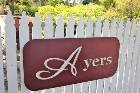 Ayers Burra - Gold Coast 0