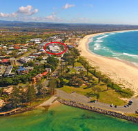 Azura Ocean View Holiday Apartment - Gold Coast