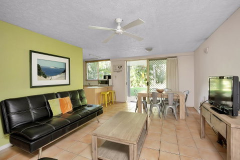 Baden 35 - Rainbow Shores, Walk To Beach, Pools, Tennis Court - Tourism Gold Coast 0
