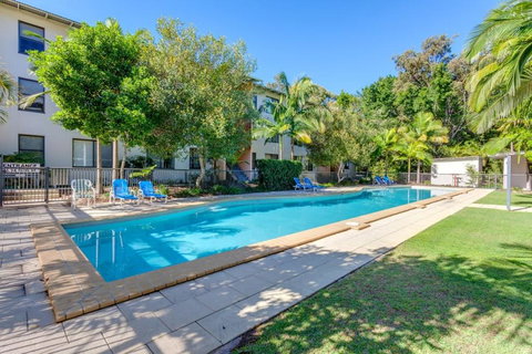 Baden 42 - Rainbow Shores, Ground Floor Unit, Air Conditioned, Overlooking Outdoor Spa - Tourism Gold Coast 0