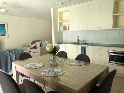Baden 42 - Rainbow Shores, Ground Floor Unit, Air Conditioned, Overlooking Outdoor Spa - Tourism Gold Coast 3