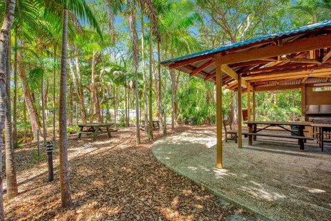 Baden 46 - Rainbow Shores, Walk To Beach, Top Floor, Air Conditioned Unit, Pools - Tourism Gold Coast 1