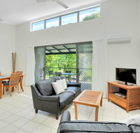 Baden 46 - Rainbow Shores Walk To Beach Top Floor Air conditioned Unit Pools - Tourism Gold Coast
