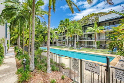Baden 77 - Rainbow Shores, Pools, Outdoor Spa, Walk To Beach - Tourism Gold Coast 2