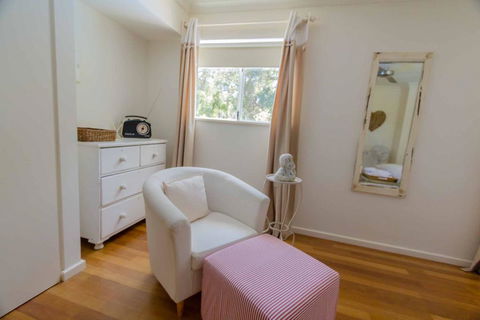 Barefoot Escape - Tourism Gold Coast 3