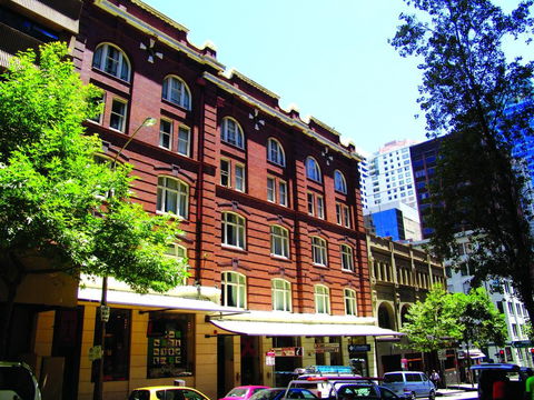 Base Sydney - Tourism Gold Coast 1