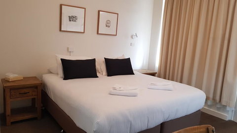 Bathurst Explorers Motel - Tourism Gold Coast 1