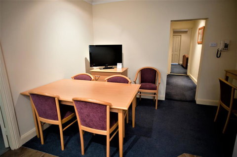 Bathurst Heritage Motor Inn - Tourism Gold Coast 2