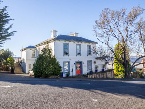 Battery Point Manor - Tourism Gold Coast 0