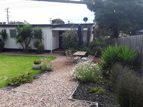Bay Bell Cottage - Tourism Gold Coast 1