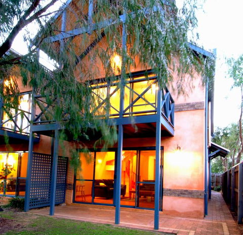 Beach Casa - Tourism Gold Coast 0