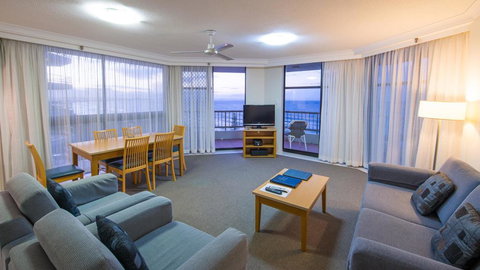 Beach House Seaside Resort - Tourism Gold Coast 2