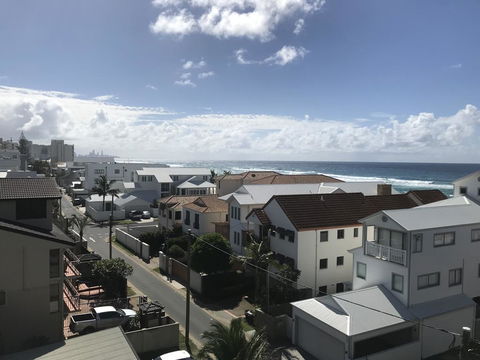 Beach Palms Holiday Apartments - Tourism Gold Coast 3