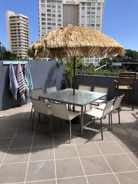 Beach Side Ocean Burleigh Heads 3 Bedroom Family Accomodation - Gold Coast 1