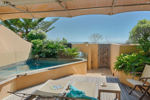 Beach Suites - Tourism Gold Coast 2