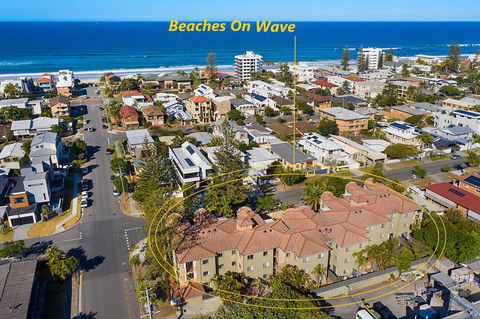 Beaches On Wave Street - Tourism Gold Coast 2