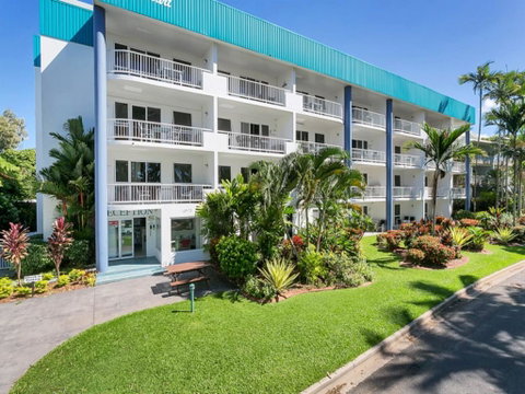 Beachfront Apartment Agincourt Clifton Beach - Tourism Gold Coast 2