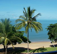 Beachfront Apartments on Trinity Beach - Tourism Gold Coast