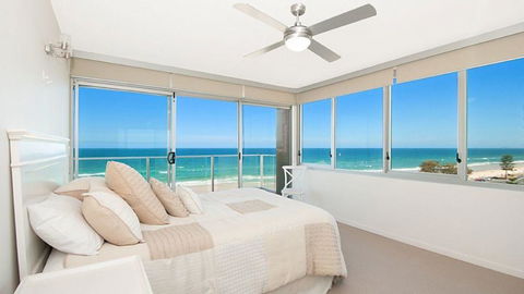 Beachfront Apt Main Beach - Gold Coast 2